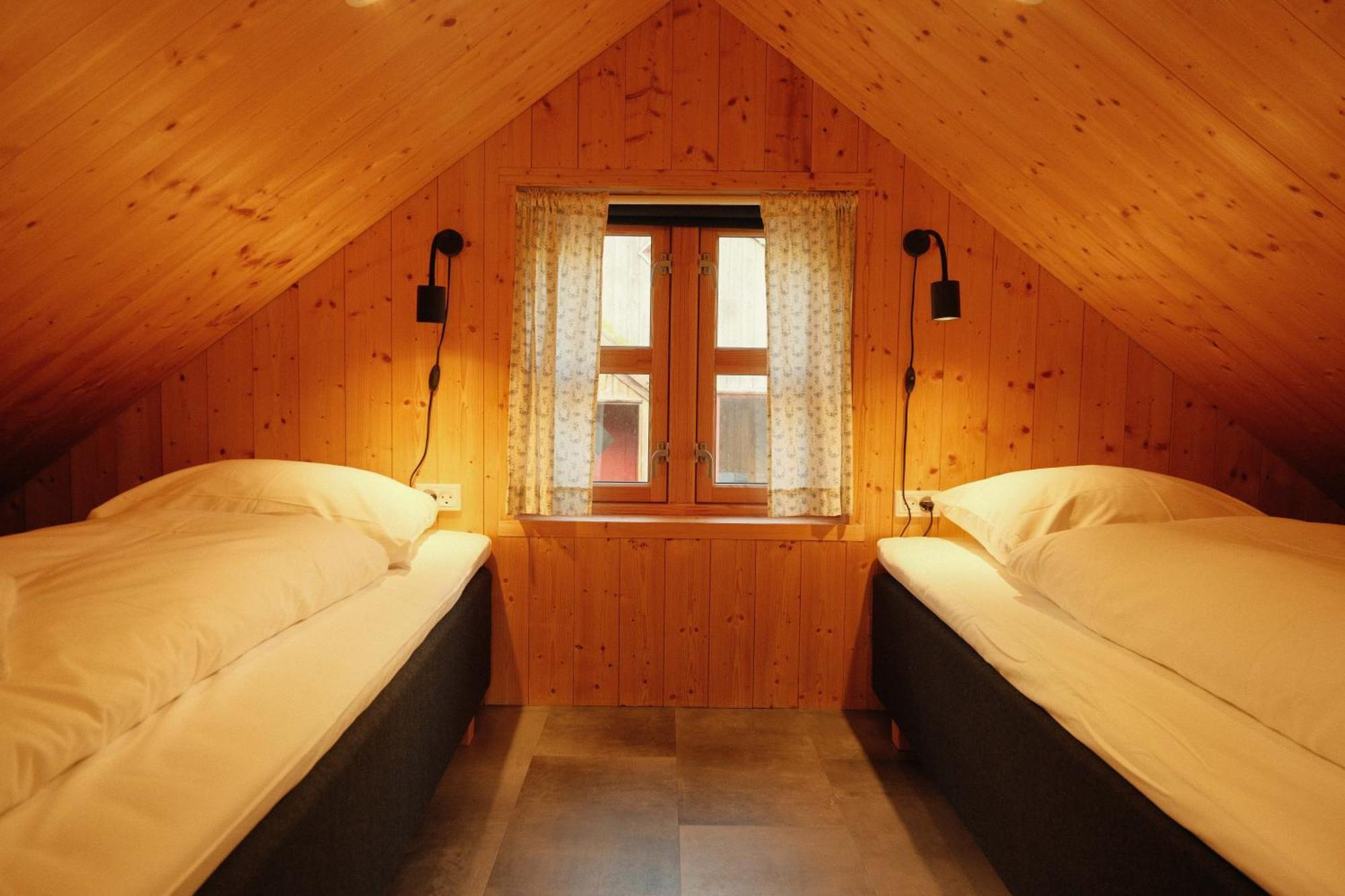 Mulafossur Cottages By Famous Waterfall In Gasadalur 외부 사진
