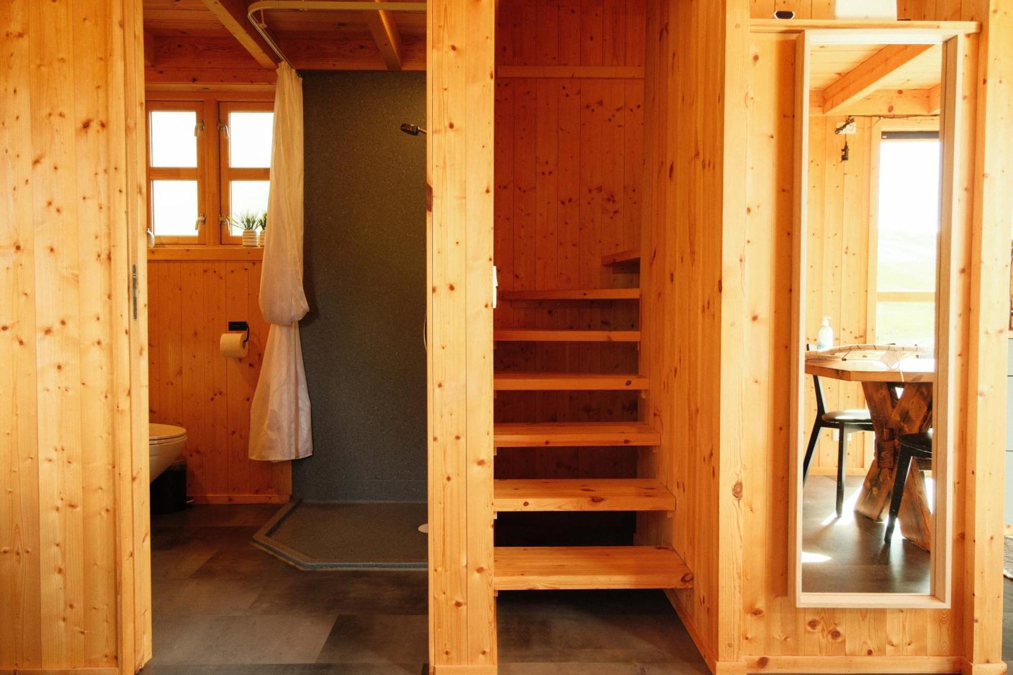 Mulafossur Cottages By Famous Waterfall In Gasadalur 외부 사진
