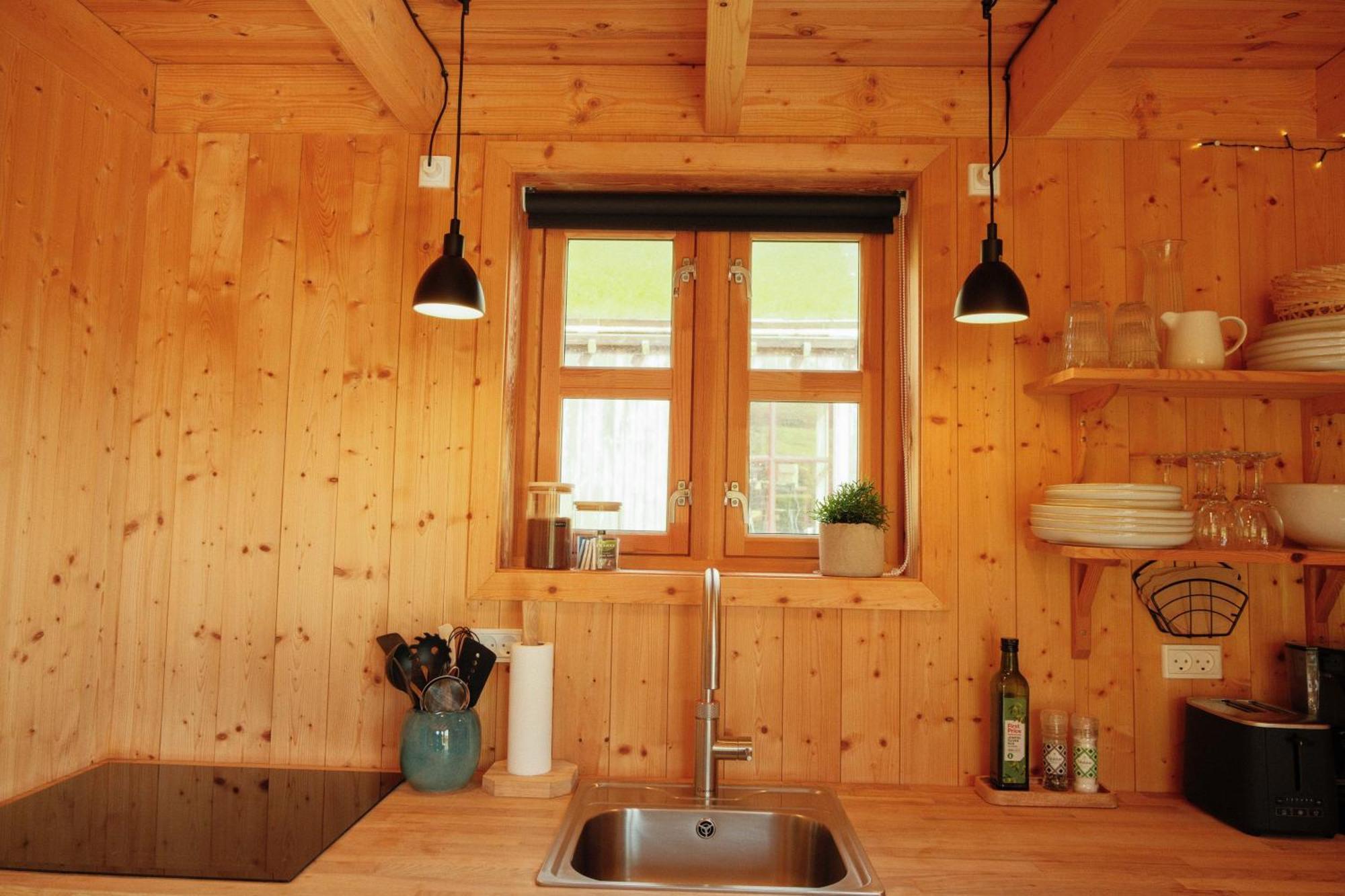 Mulafossur Cottages By Famous Waterfall In Gasadalur 외부 사진