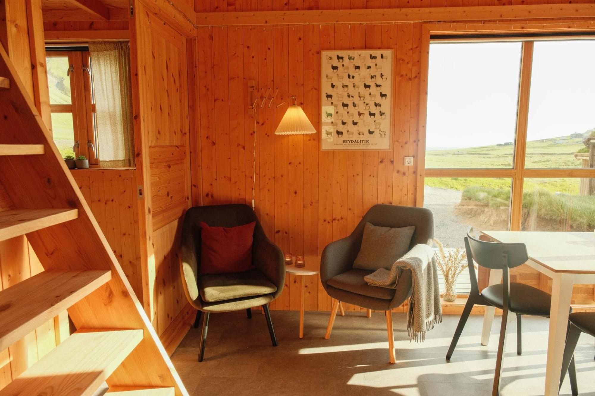 Mulafossur Cottages By Famous Waterfall In Gasadalur 외부 사진